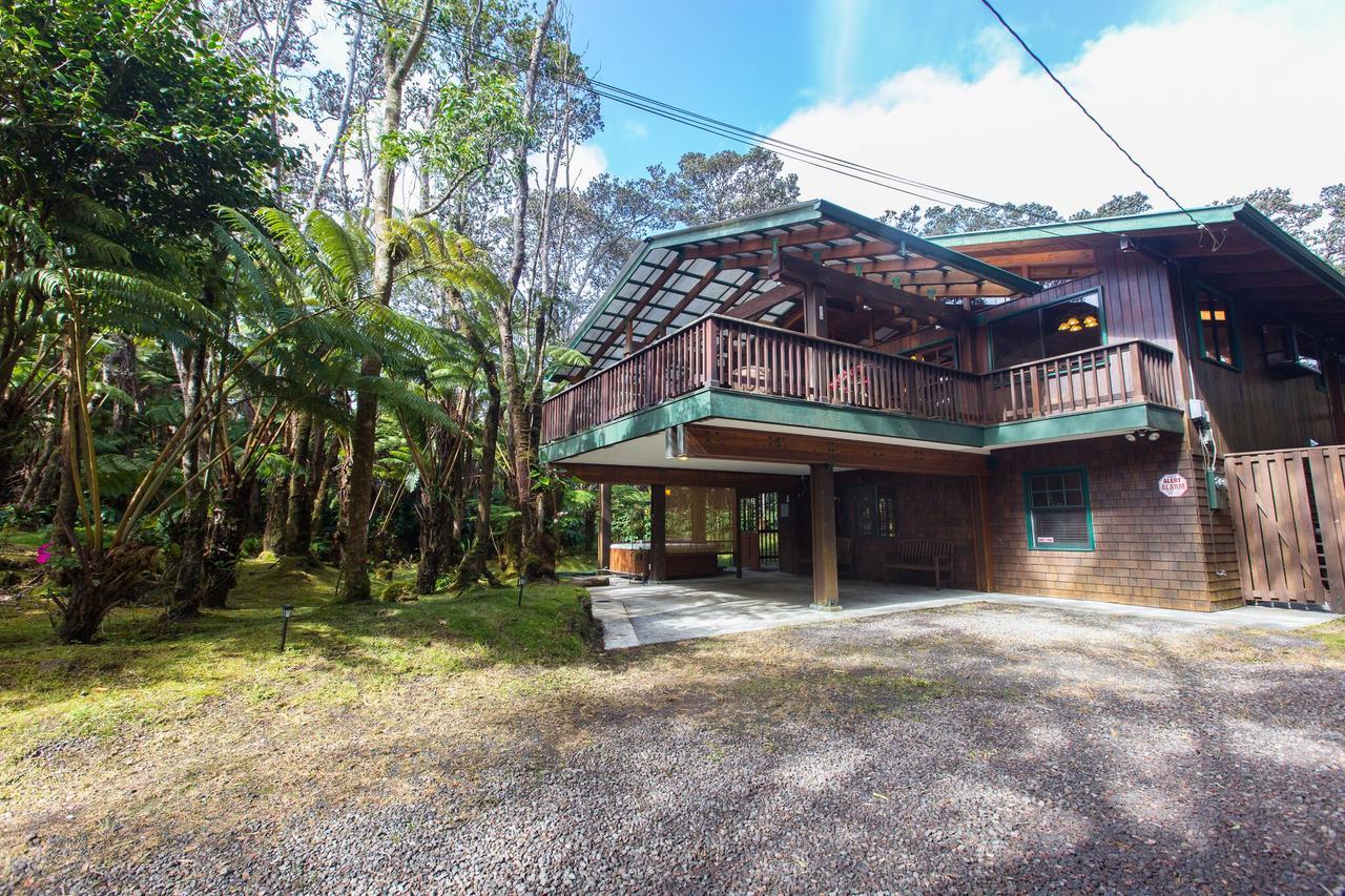 Hale Mauna Loa Upper Level With Shared Hot Tub Volcano Bagian luar foto