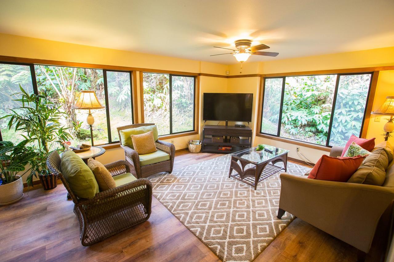 Hale Mauna Loa Upper Level With Shared Hot Tub Volcano Bagian luar foto